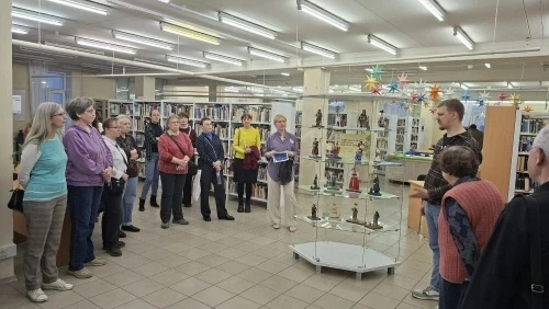 «Национальные костюмы народов мира»