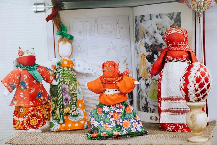 «Коллекция игровых тряпичных кукол мастерицы Ирины Буровой»
